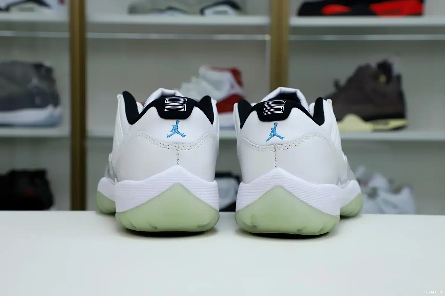 AIR LEGEND BLUE LOW RETRO 11 JORDAN Kimikick 0704